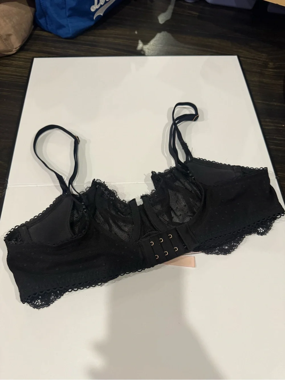Victoria's Secret Black Lace Dot Underwire Bra